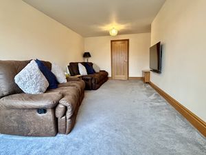 Lounge- click for photo gallery